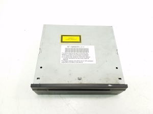 Mercedes Benz E-Class W211 (2002–2009) Audio, video, navigation A2208206085 - 4