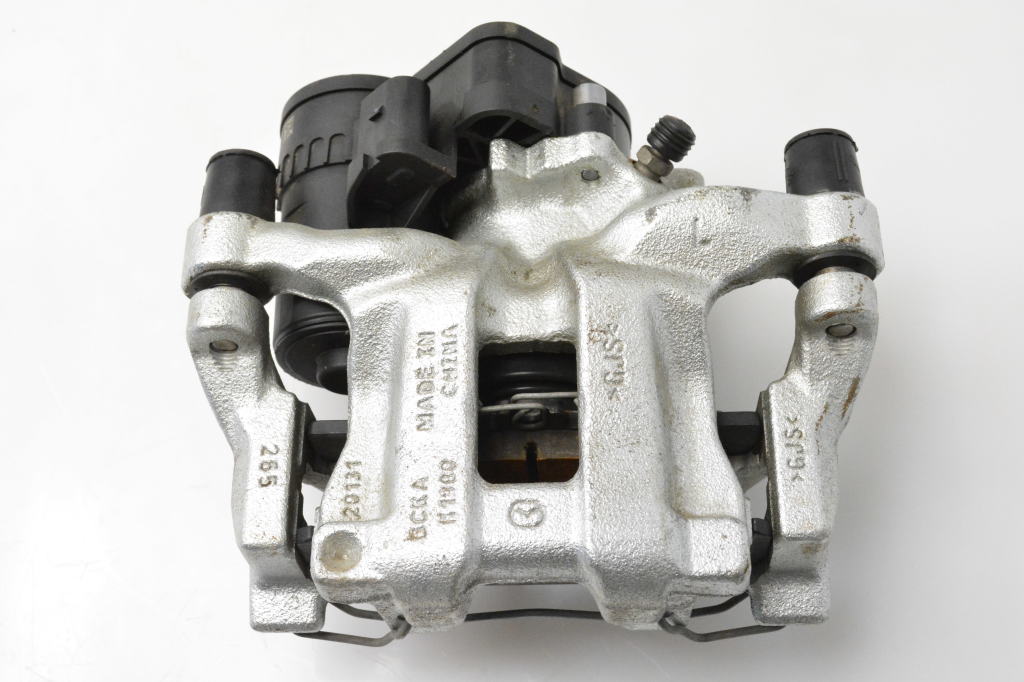 Used Mazda 3 Rear brake caliper