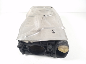Mercedes Benz E-Class W207 (2009–2017) Luftfiltergehäuse A6510901701 - 3
