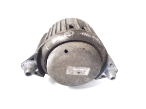 Mercedes Benz E-Class W207 (2009–2017) Engine mount A2122400000 - 3