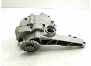 Mercedes Benz E-Class W211 (2002–2009) Ölpumpe A6421810901 - 3