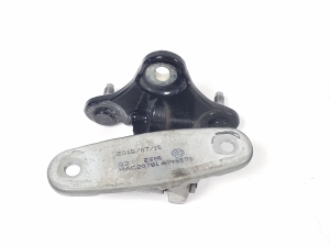 Mercedes Benz E-Class W207 (2009–2017) Esiukse ülemine hing A2077200637 - 2
