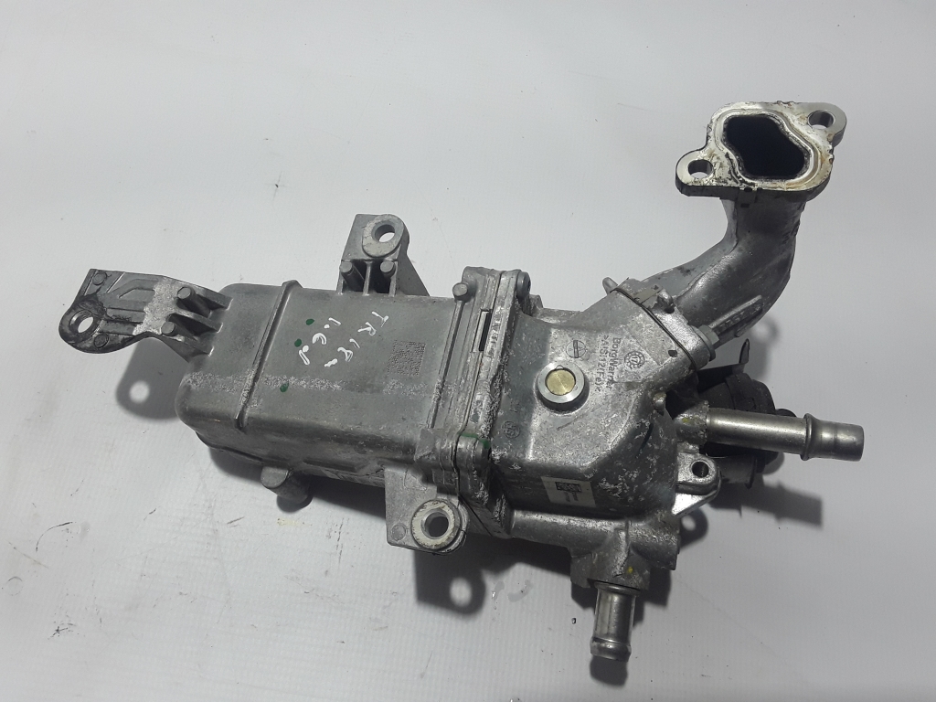 Used Opel Vivaro EGR valve cooler 147357086R