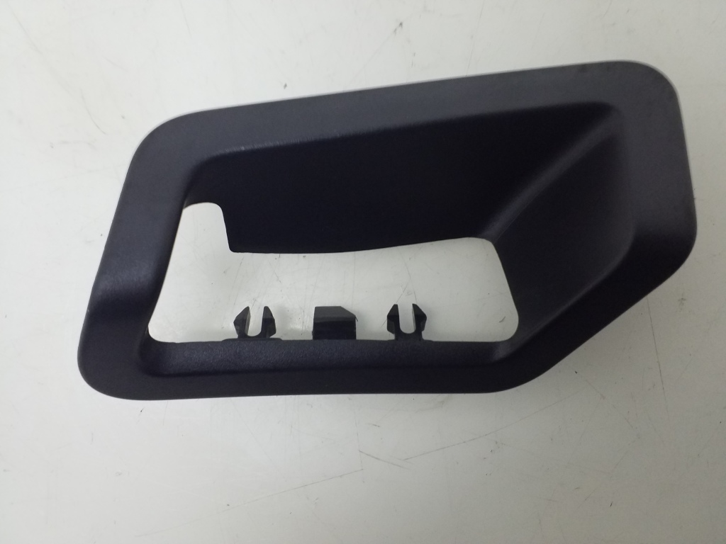 Mercedes Benz E-Class W212 (2009–2015) Sonstiges Teil des Rücksitzes A2129230822 Mercedes Benz E-Class W212 (2009–2015) Sonstiges Teil des Rücksitzes A2129230822