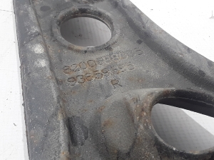 Opel Vivaro B (2014–2019) Querlenker vorne 8200688035 - 2