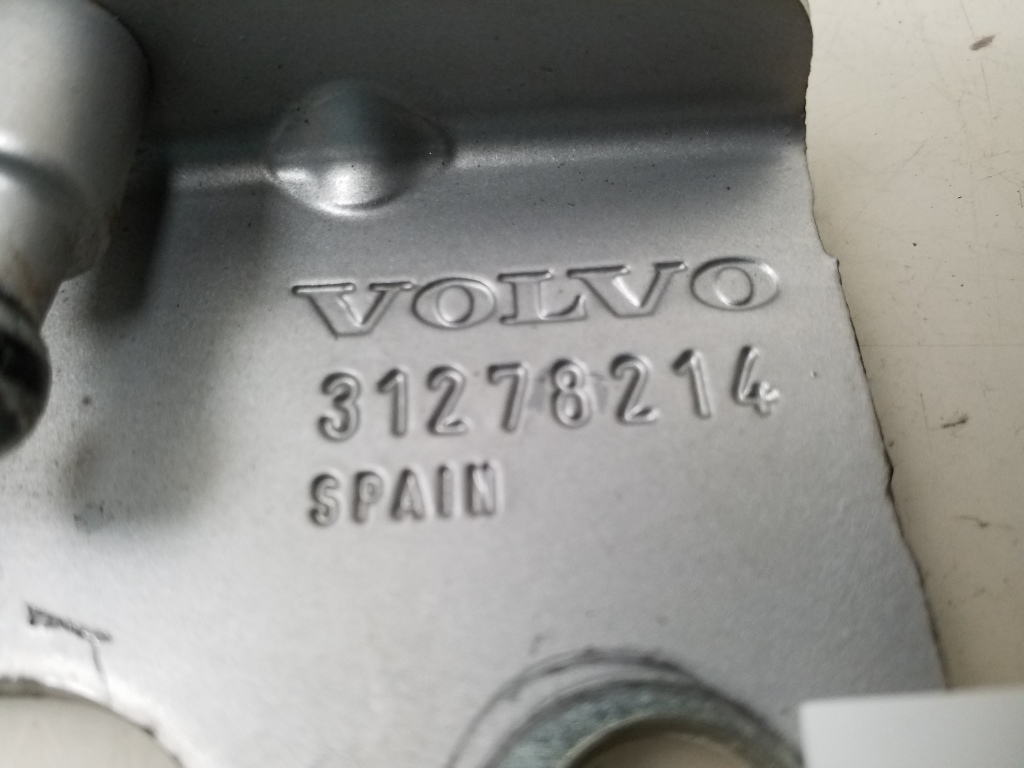 VOLVO S40 2 generation (2004-2012) Лява странична панта на капака на багажника 31278214 25078071