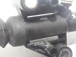Opel Vivaro B (2014–2019) Clutch master cylinder 306105588R - 2
