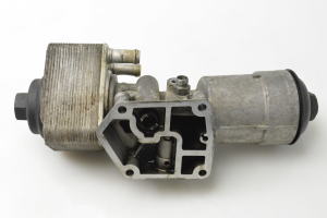 Volkswagen Passat B6 (2005–2010) Eļļas filtra korpuss 045115389 - 2