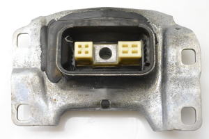 Ford Kuga (2008–2012) Mootori kinnitus V617M121 - 2