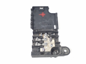   Cosse du câble positif  - 8K0937517B 