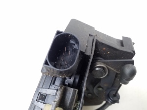 BMW X5 E53 (1999–2006) Rear side door lock - 2