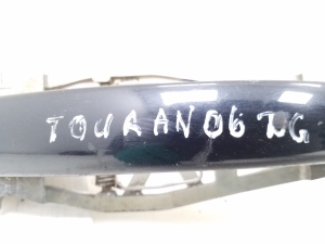Volkswagen Touran I (2003–2010) Rear side door exterior handle and its parts - 2