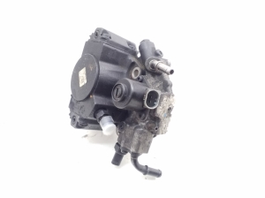 Mercedes Benz C-Class 204 (2007–2014) Kütusepump ja selle osad - 2