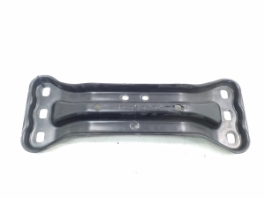 Mercedes Benz C-Class 204 (2007–2014) Käigukasti kinnitus A2042422501 - 3