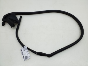   Rear side door sealing rubber 