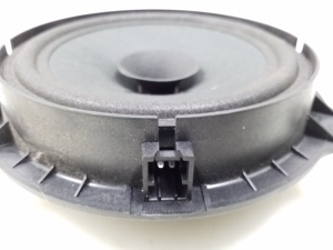  Rear side door speaker 