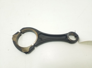  Connecting rod 