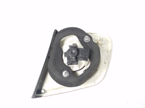 Volkswagen Jetta (2005–2011) Tagatuli tagaluugil 1K5945093 - 3