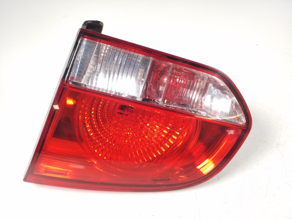 Volkswagen Golf VI (2008–2013) Tagatuli tagaluugil 5K0945094J Volkswagen Golf VI (2008–2013) Tagatuli tagaluugil 5K0945094J