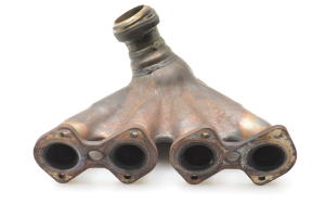  Exhaust manifold 