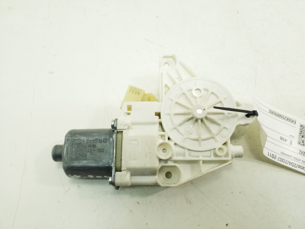 MERCEDES-BENZ C-Class W204/S204/C204 (2004-2015) Front Right Door Window Control Motor A2048200242 20416644