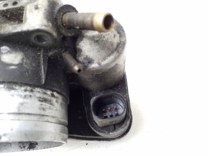 Volkswagen Passat B5 (1997–2005) Accelerator valve 06B133062L - 3