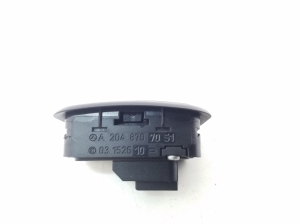 Mercedes Benz C-Class 204 (2007–2014) Trunk opening switch A2048707051 - 3
