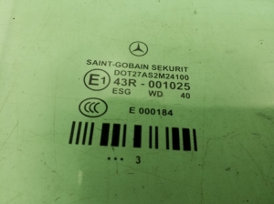 Mercedes Benz E-Class W212 (2009–2015) Tagumise külgukse klaas - 2