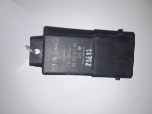 Hõõgküünalde relee - 9802424080