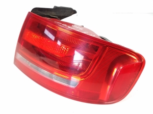 AUDI A4 B8 (2007–2016) Eckleuchte hinten 8K5945096D - 4