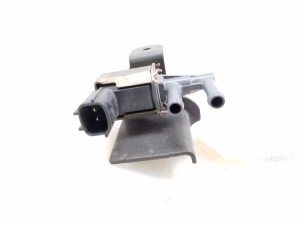 Infiniti G35 V35 (2002–2006) Solenoid K5T48481 - 2