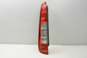 Ford C-MAX (2003–2010) Feu arrière d’angle 3M5113A603AA