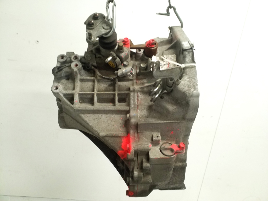 TOYOTA Yaris 2 generation (2005-2012) Коробка передач 3030052420 20416893