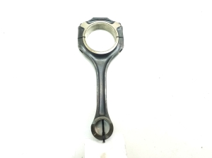  Connecting rod 