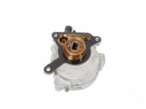 Porsche Cayenne (2010–2017) Vacuum pump 03H145100C - 3