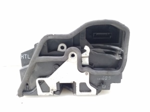 BMW 5 SERIES E60 (2003–2010) Rear side door lock 7154629 - 2