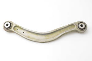 Mercedes Benz C-Class 204 (2007–2014) Rear axle link A2043501506 - 3