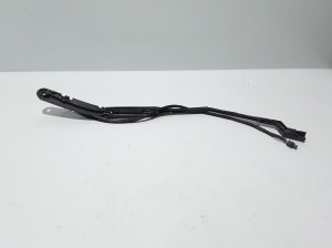  Windshield wiper blade 