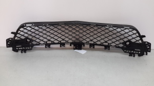 Mercedes Benz C-Class 204 (2007–2014) Front bumper lower grille A2048851324 - 4