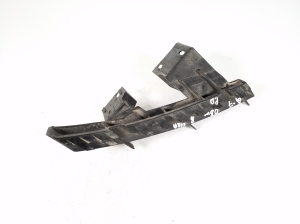 Rear bumper bracket - 4L0807334