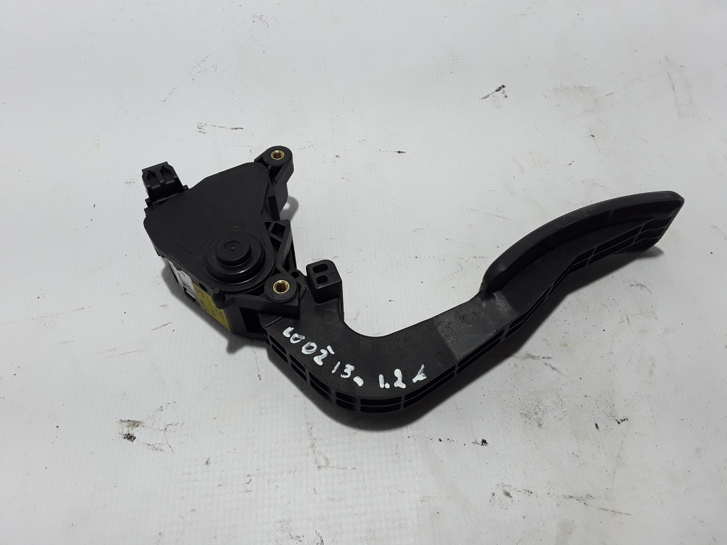 DACIA Lodgy 1 generation (2013-2024) Throttle Pedal 180023122R 22401802