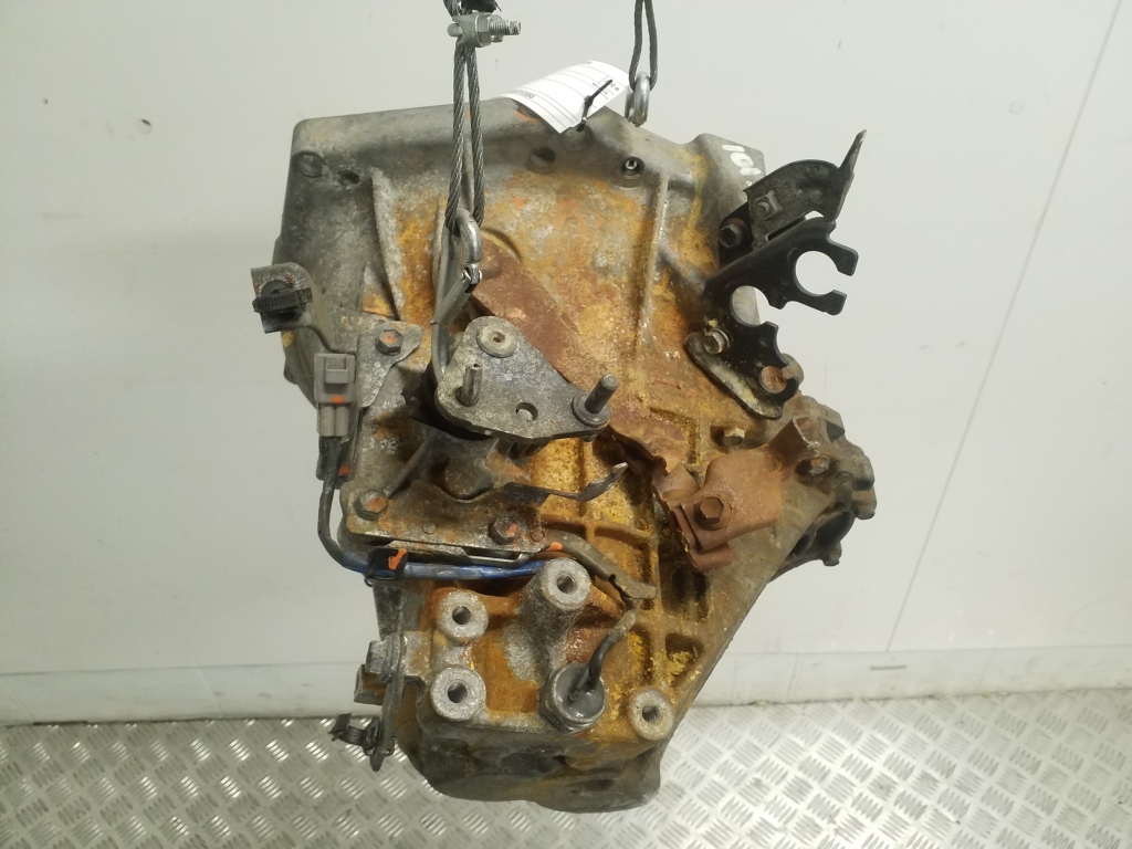 TOYOTA Aygo 1 generation (2005-2014) Коробка передач 303000H011 20416972
