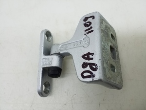 Mercedes Benz CLS-Class 219 (2004–2010) Rear side door lower hinge A2197301037 - 2