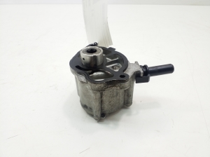 Mercedes Benz E-Class W212 (2009–2015) Vaakumpump A6512300165 - 2