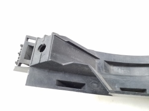 BMW 7 SERIJA E65 (2001–2008) Tagakaitseraua kinnitus 7012290 - 3