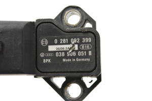 Volkswagen Golf V (2003–2009) Intercooler sensor 038906051b - 2