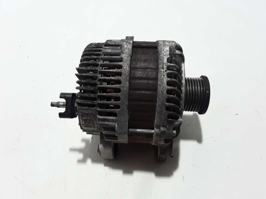 RENAULT Laguna 3 generation (2007-2015) Alternator 8200654785 22401569