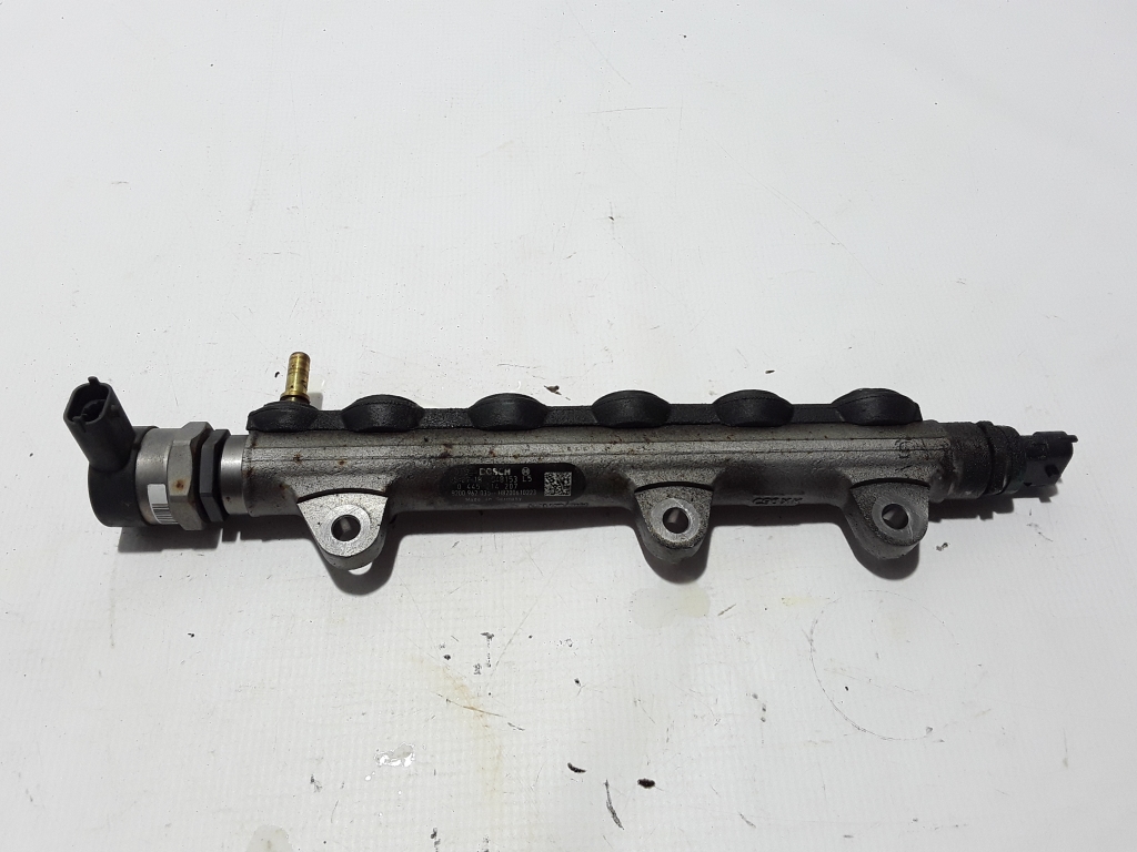 RENAULT Laguna 3 generation (2007-2015) Fuel Rail 8200962035 22401563