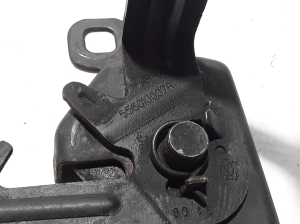  Engine cover lock 