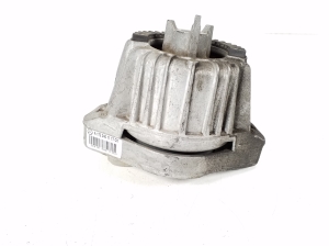 Engine mount - A1722401117